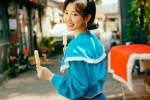 Mao Xiaotong's sweet photo album in retro alley