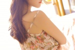 Floral suspender beauty sexy photo mobile wallpaper