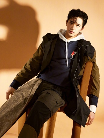 許魏洲全麵屏手機壁紙