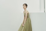 Sexy beauty Li Yitong computer desktop wallpaper
