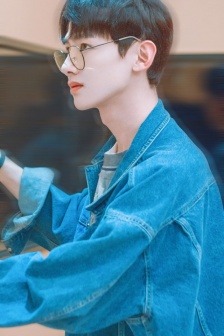 Bai Jingting handsome photo HD mobile wallpaper