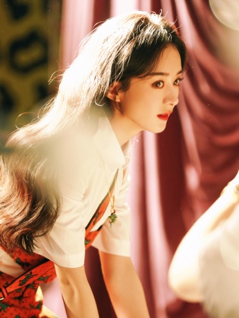 趙麗穎冬日暖陽溫暖復古寫真