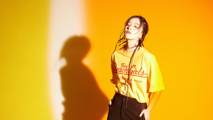 Sexy beauty Kan Qingzi desktop wallpaper picture