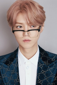 Luhan elegant gentleman photo mobile wallpaper
