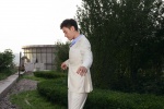 Li Guangjie elegant and handsome photo in white suit
