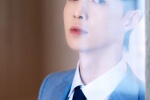 Zhang Yixing's elegant and handsome photo in blue suit
