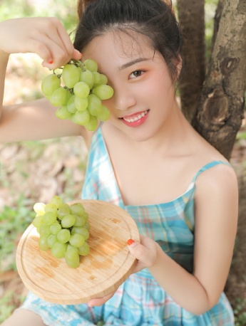 高清性感笑容美女圖片寫真