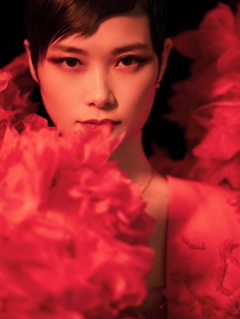 李宇春2022江苏卫视跨年晚会图片