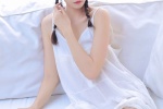 火辣吊帶睡裙美女嫵媚性感寫真