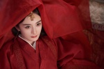 Stills and pictures of Yang Mi's wife Huzhu in red clothes