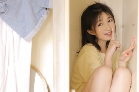 灵动少女唯美写真桌面壁纸