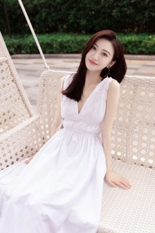 Jing Tianshen V vest long skirt sexy photo pictures
