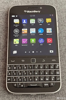 BlackBerry Q20 real machine picture