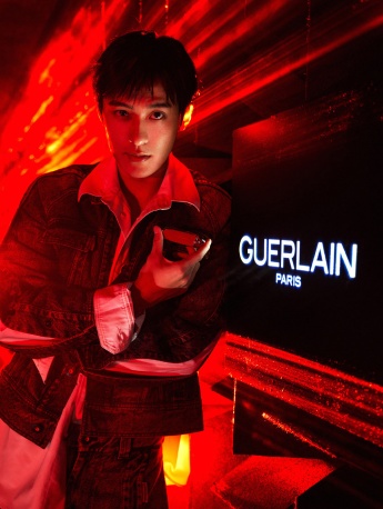 Handsome photo pictures of actor Sun Chenjun