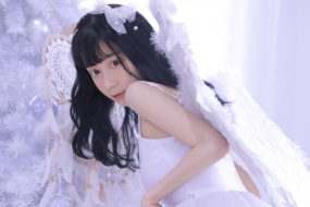 清新唯美的美女写真壁纸