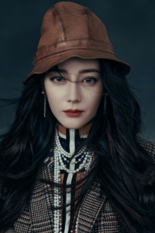 迪丽热巴原生感性感杂志写真