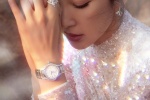Li Bingbing's charming and sexy photo in sparkling diamond dress