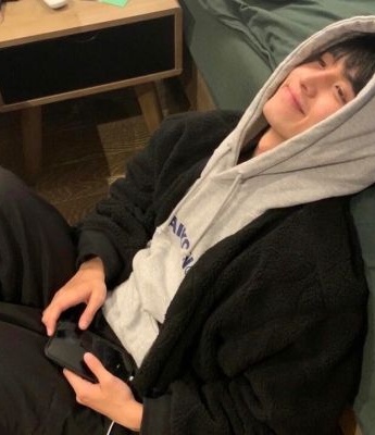 Trendy male avatar pictures used in spring