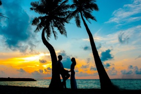 七夕情侶剪映唯美圖片桌麵壁紙