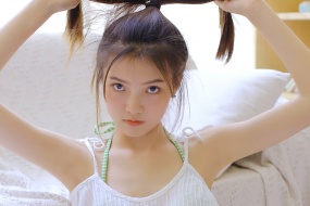 居家美女寫真圖片電腦壁紙