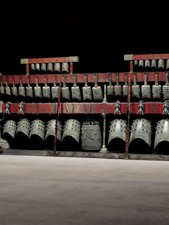 Multi-angle display of Zeng Hou Yi’s chimes