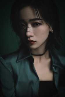 Wu Jinyan's super sexy wet hair photo