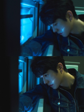 劉昊然復古光影帥氣寫真圖片