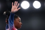 Biles women's balance beam final live high-definition photos