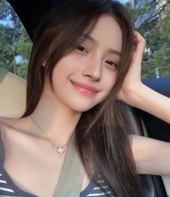 可愛漂亮又很單純的美人頭像