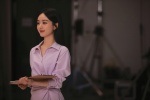 Zhao Liying's elegant temperament photo in purple shirt