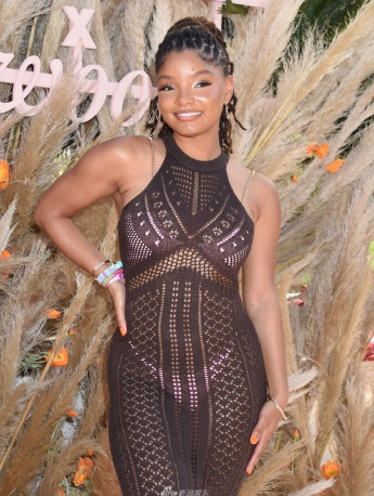 Haley Bailey's busty figure sexy event photos