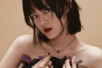 Wen Qi's charming and sexy photos in fashion magazine