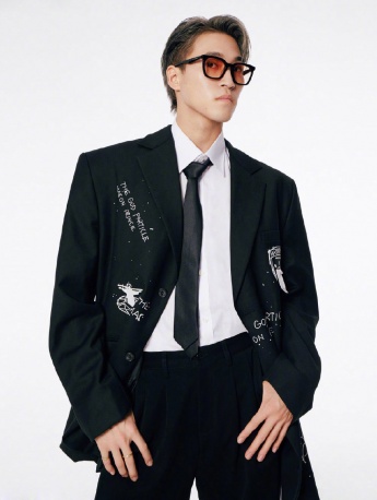 INTO1图片 INTO1高清写真图片