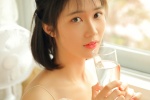 笑容甜美女生吊帶小蠻腰性感寫真