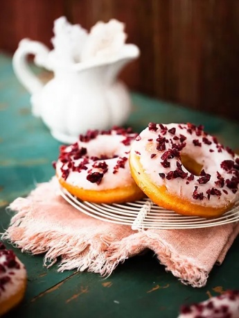 Tempting delicious donuts wallpaper