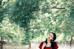 Sun Yi's sweet and sexy photo in red rose princess dress