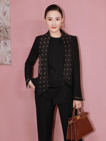 张柏芝全黑西装FENDI活动照图片