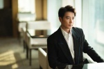 Bao Jianfeng's handsome photo at the 2021 Chinese Drama Ceremony