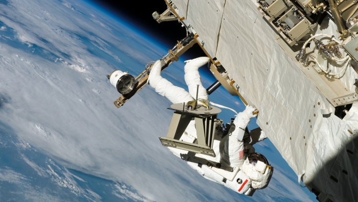 宇航員圖片高清電腦壁紙