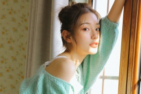 高清纯欲少女性感写真壁纸