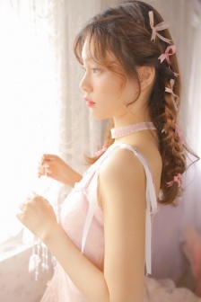 仙氣性感的紗裙美女圖片寫真