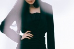 Yang Mi's charming and sexy photo with long black straight shape