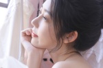 Soft and sexy beauty photo wallpaper