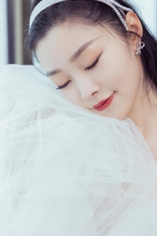 Song Yi fashion photo mobile wallpaper