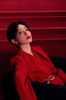 Singer beauty Li Sidani mobile wallpaper