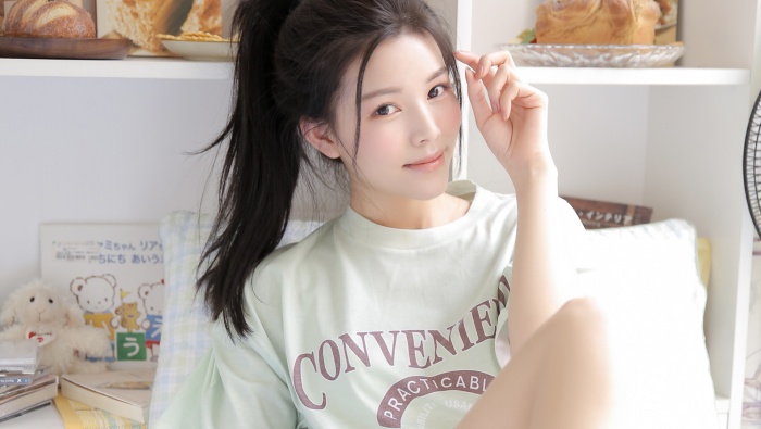 纯净美女写真高清电脑壁纸