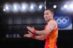 Xiao Ruoteng wins men's all-around silver medal in gymnastics