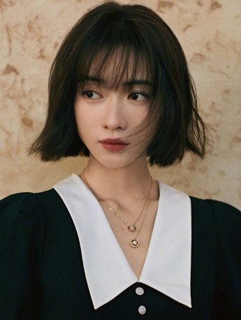 吴谨言暖阳居家写真大片