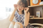 眼鏡美女私房文藝氣質性感寫真