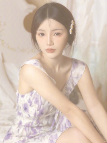 Beautiful girl in floral dress photo mobile wallpaper